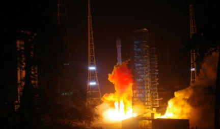 中国成功发射中星2E卫星 顺利进入预定轨道